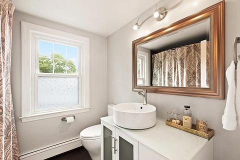 1082 Greendale Ave, Needham, MA 02492 photo 19