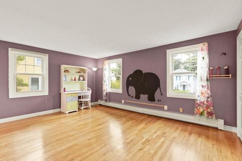 1082 Greendale Ave, Needham, MA 02492 photo 21