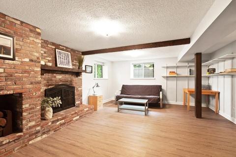 1082 Greendale Ave, Needham, MA 02492 photo 25