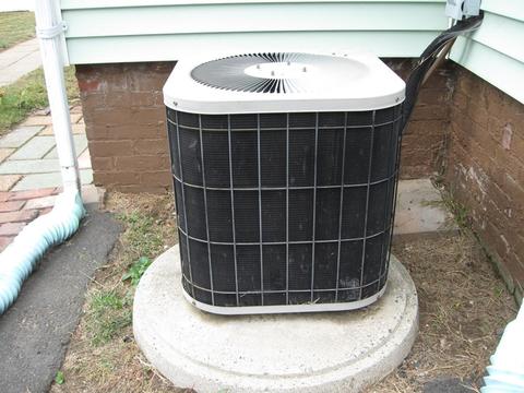 98 Sunapee St, Springfield, MA 01108 photo 21