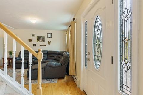 37 Whitney Dr, Ashburnham, MA 01430 photo 9