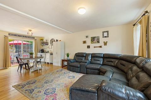 37 Whitney Dr, Ashburnham, MA 01430 photo 10