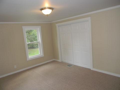 158 E River St, Orange, MA 01364 photo 19