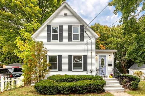 4 Beacon St, Stoneham, MA 02180 photo 2