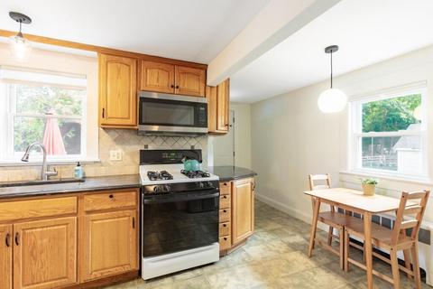 4 Beacon St, Stoneham, MA 02180 photo 17