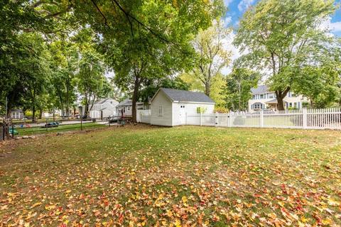 4 Beacon St, Stoneham, MA 02180 photo 31