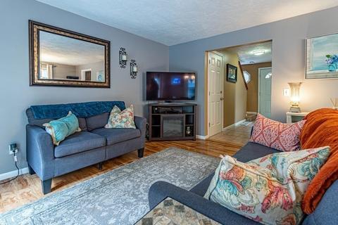 9 Ledgecrest Dr, Worcester, MA 01603 photo 13