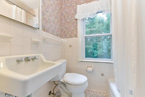 150 Curve St, Dedham, MA 02026 photo 21