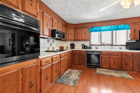 25 Winthrop Rd, Everett, MA 02149 photo 13