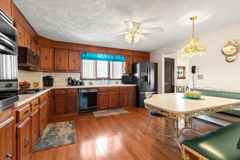 25 Winthrop Rd, Everett, MA 02149 photo 12