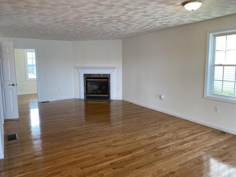 10 Riverside St, Danvers, MA 01923 photo 3