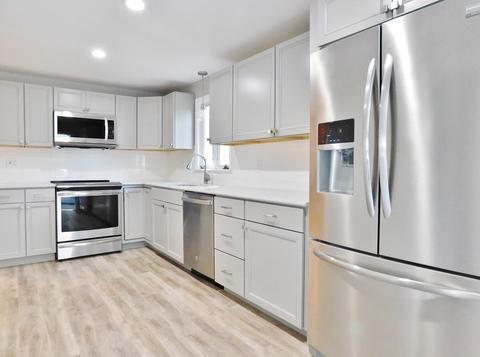 214 Hartwick St, Springfield, MA 01108 photo 6