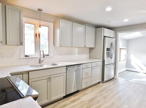 214 Hartwick St, Springfield, MA 01108 photo 5