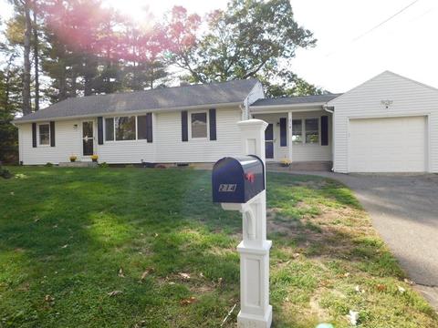 214 Hartwick St, Springfield, MA 01108 photo 25