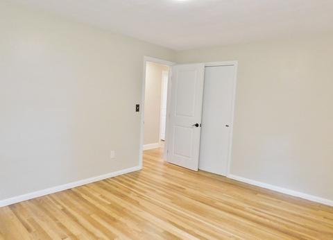 214 Hartwick St, Springfield, MA 01108 photo 13