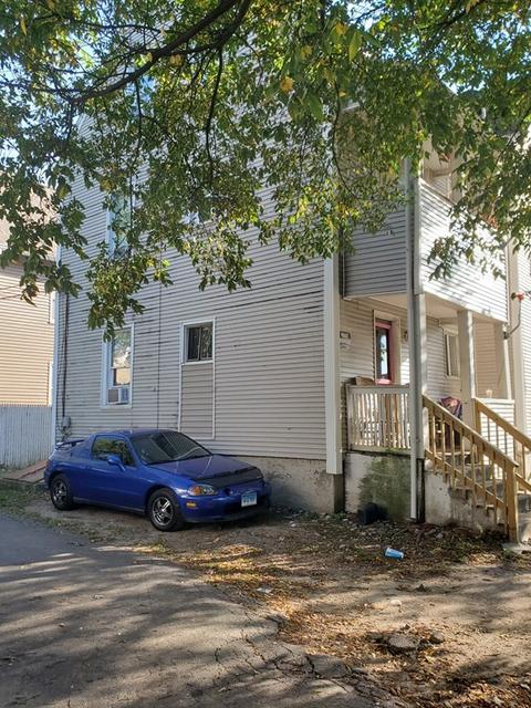 459 Armory St, Springfield, MA 01104 photo 4
