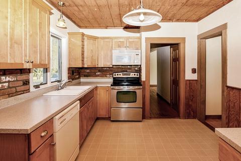752 Ware St, Mansfield, MA 02048 photo 9