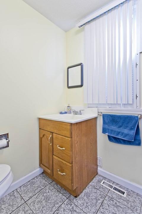 26 Lemay St, Chicopee, MA 01013 photo 27