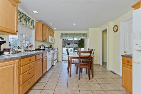 26 Lemay St, Chicopee, MA 01013 photo 7