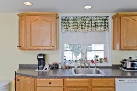 26 Lemay St, Chicopee, MA 01013 photo 15