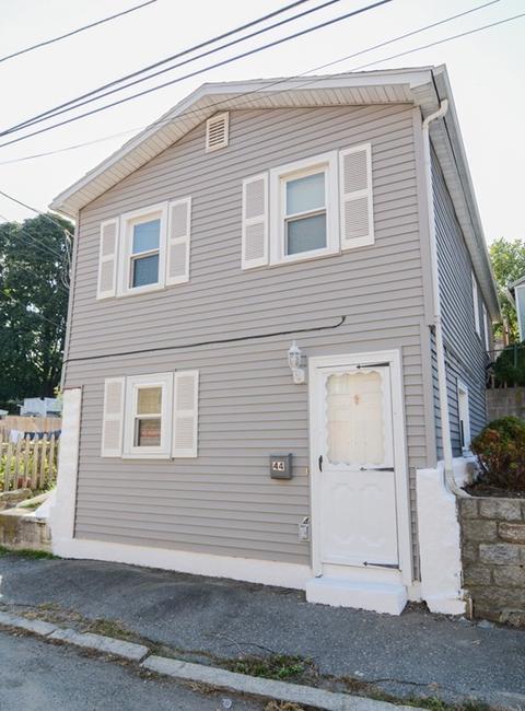 44 Maple St, Lowell, MA 01852 photo 2