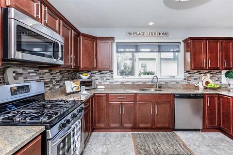 8 Makepeace, Saugus, MA 01906 photo 16