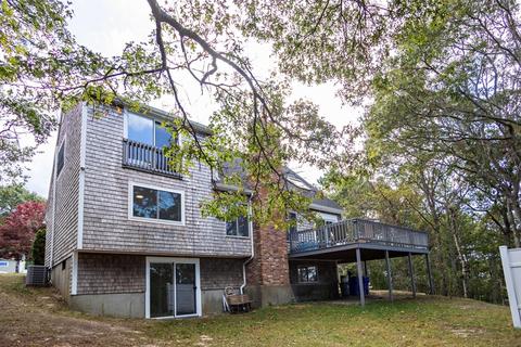 9 Westerly Dr, Bourne, MA 02532 photo 2