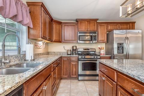 5 Prospect St, Rowley, MA 01969 photo 10