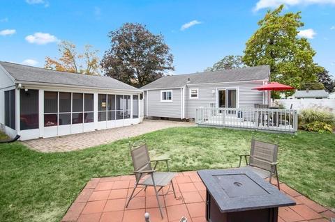 67 Steuben St, Springfield, MA 01151 photo 4