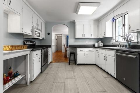 227 Eisenhower Dr, Barnstable, MA 02635 photo 13