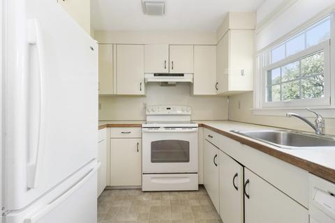 727 Main St #E4, Osterville, MA 02655 photo 5