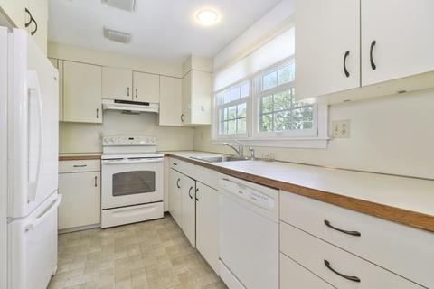 727 Main St #E4, Osterville, MA 02655 photo 6