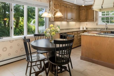 34 Morton St, Needham, MA 02494 photo 6
