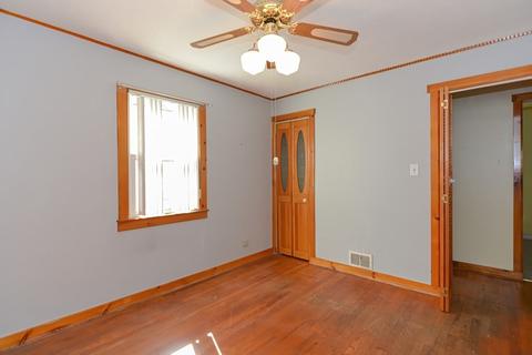 74 Seymour Ave, Springfield, MA 01109 photo 15
