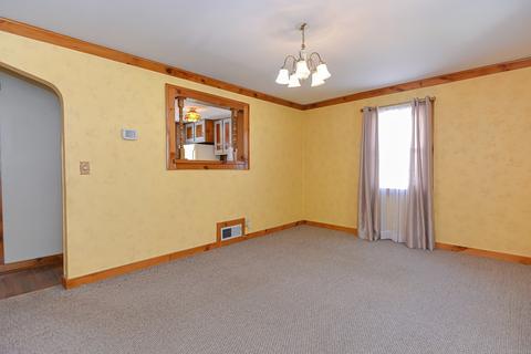74 Seymour Ave, Springfield, MA 01109 photo 7