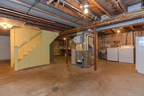 74 Seymour Ave, Springfield, MA 01109 photo 21