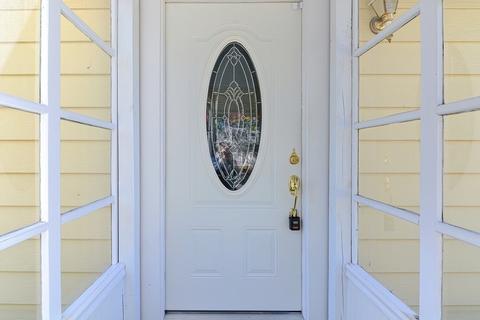 74 Seymour Ave, Springfield, MA 01109 photo 4