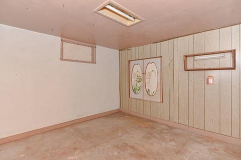 74 Seymour Ave, Springfield, MA 01109 photo 25