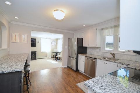 33 Fox Rd, Wakefield, MA 01880 photo 5