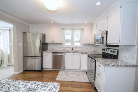 33 Fox Rd, Wakefield, MA 01880 photo 3