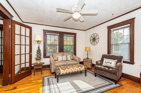 71 Vine St, Reading, MA 01867 photo 9