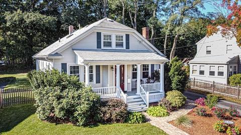 71 Vine St, Reading, MA 01867 photo 3