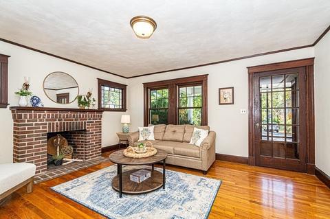 71 Vine St, Reading, MA 01867 photo 5