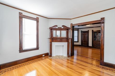 72 Mapledell St, Springfield, MA 01109 photo 3