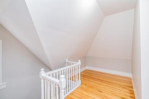 72 Mapledell St, Springfield, MA 01109 photo 14