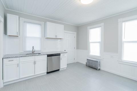 72 Mapledell St, Springfield, MA 01109 photo 5