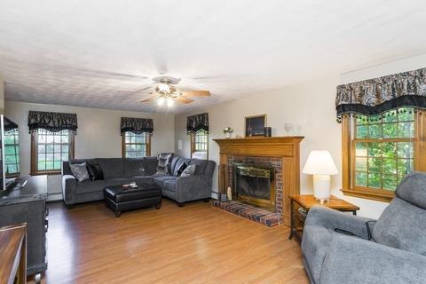 6 Lisa Ln, Georgetown, MA 01833 photo 8