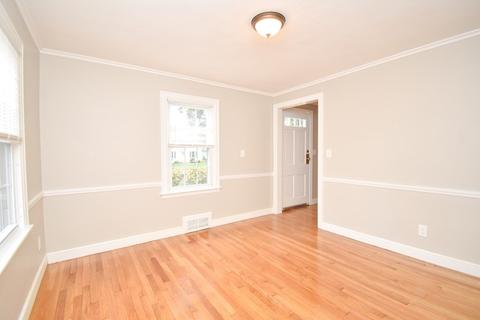 35 Mayfield St, Springfield, MA 01108 photo 8