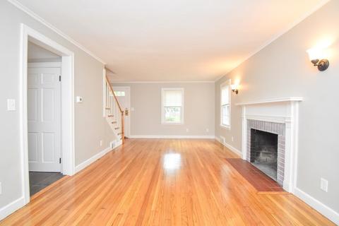 35 Mayfield St, Springfield, MA 01108 photo 4