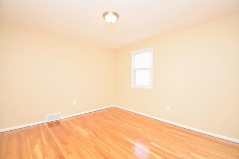 45 Redfern Dr, Springfield, MA 01109 photo 16